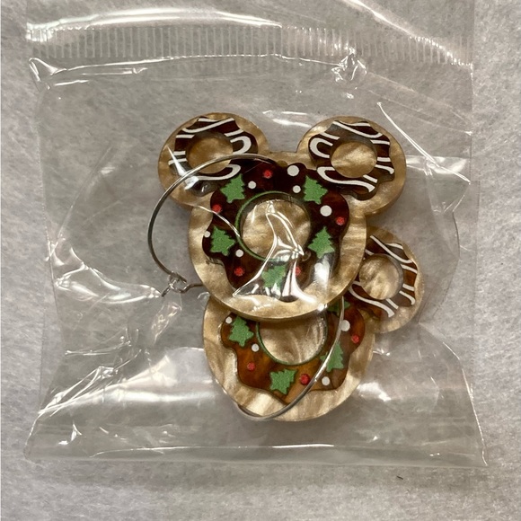 Disney Mickey Mouse Cookie Wreath Earrings With Ears Holiday Christmas - Picture 4 of 4
